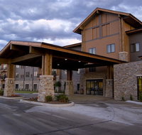 King's Pointe Waterpark Resort - Tourism House