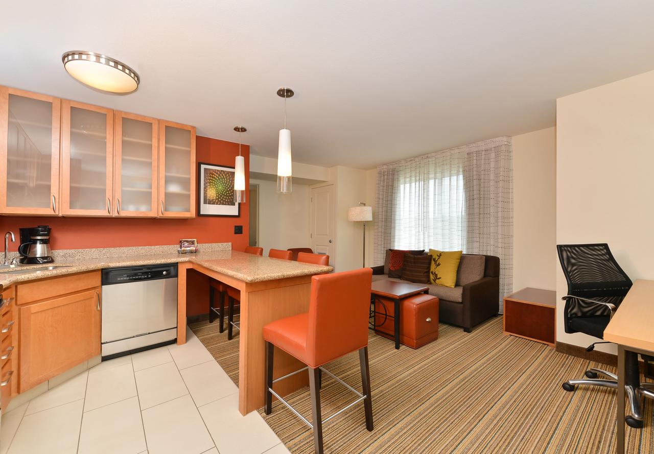 Residence Inn Coralville - thumb 9