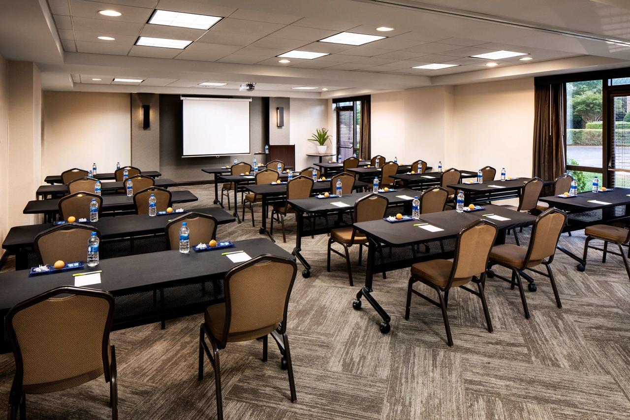 Hyatt Place Topeka - thumb 28