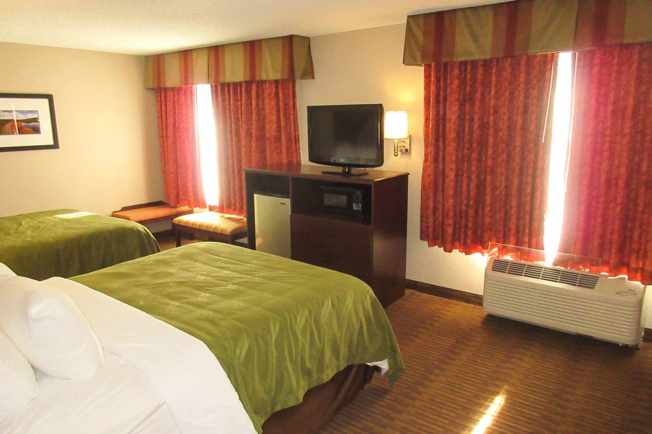 Quality Inn & Suites Lawrence - University Area - thumb 26