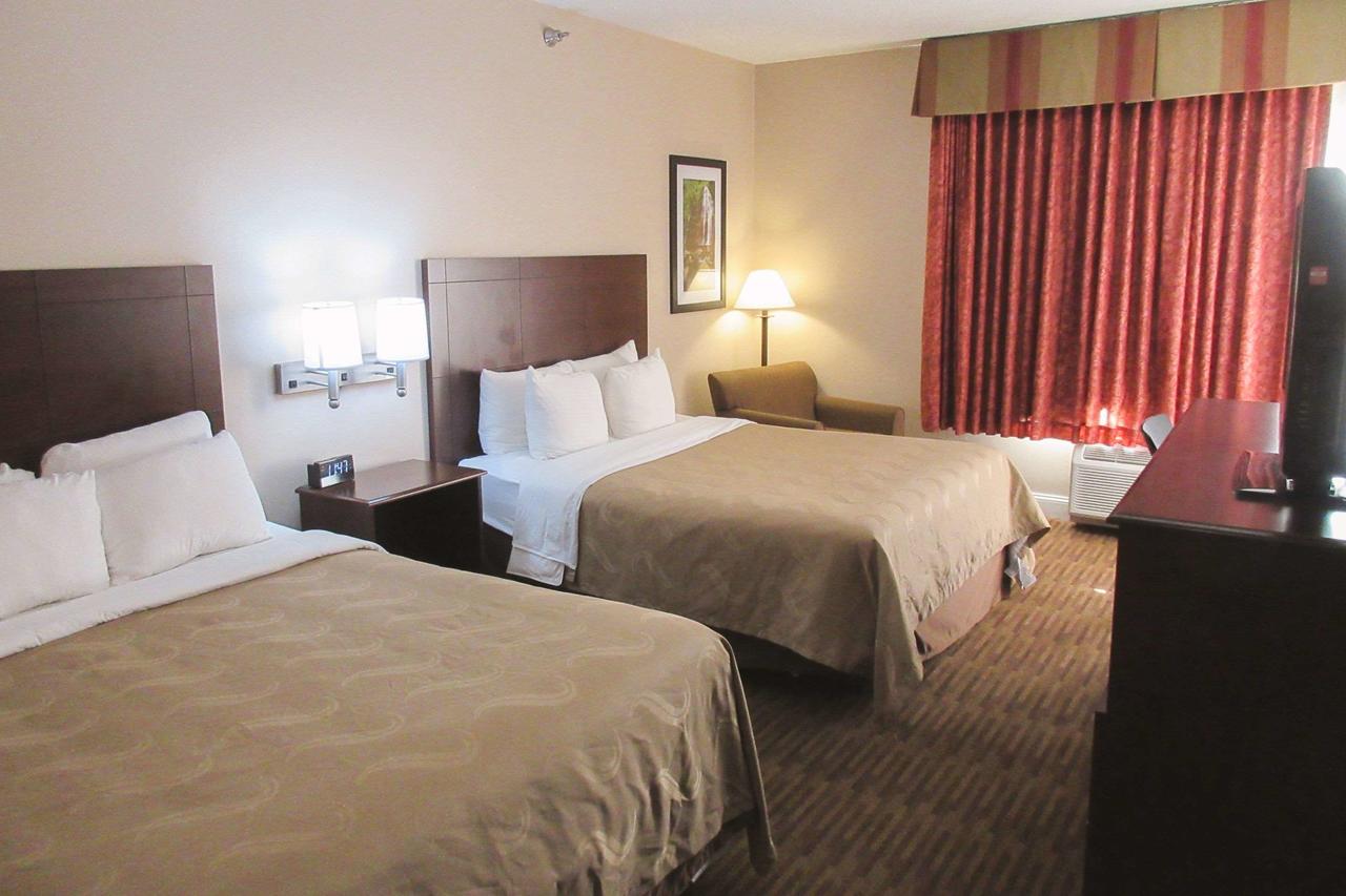 Quality Inn & Suites Lawrence - University Area - thumb 35