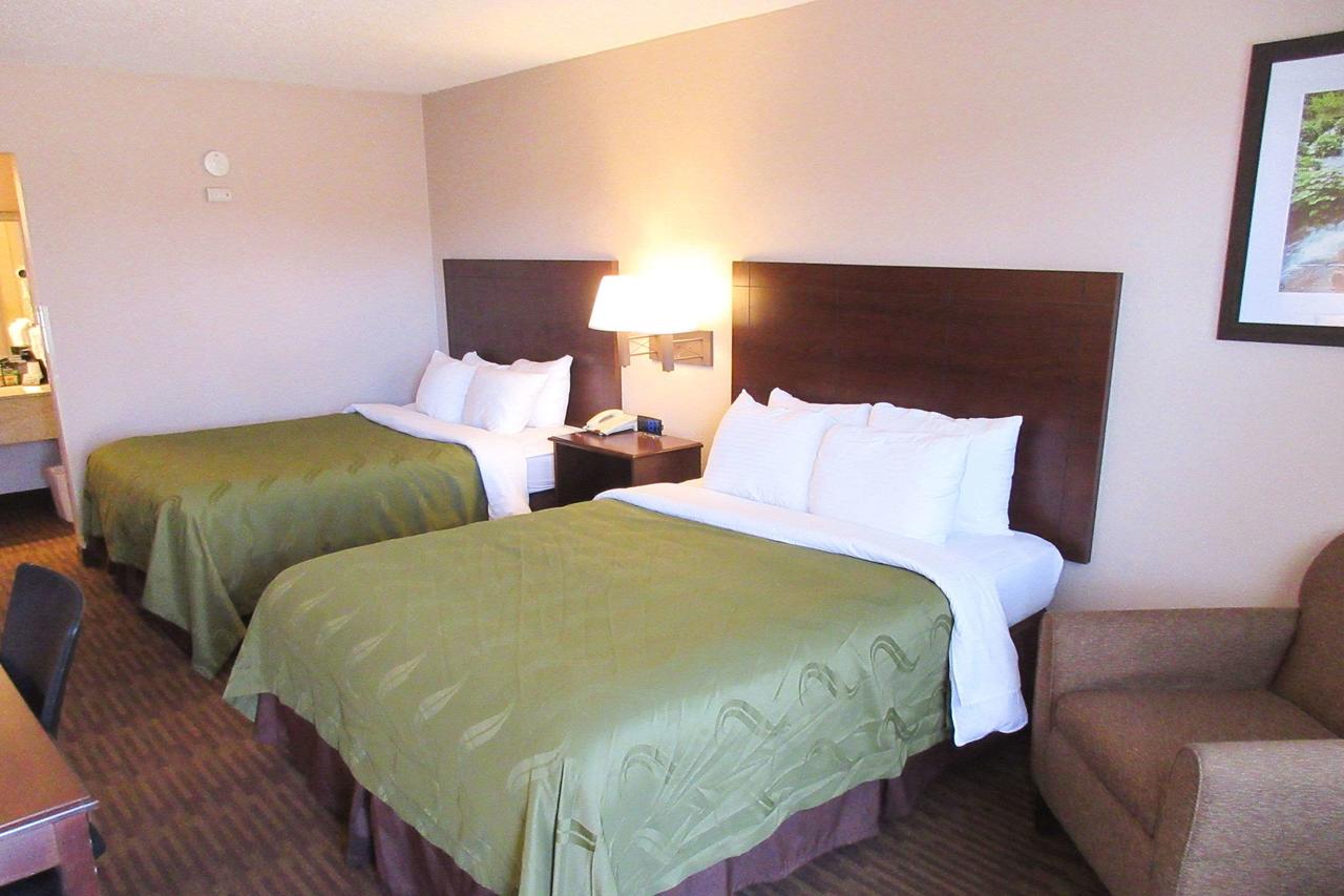 Quality Inn & Suites Lawrence - University Area - thumb 14