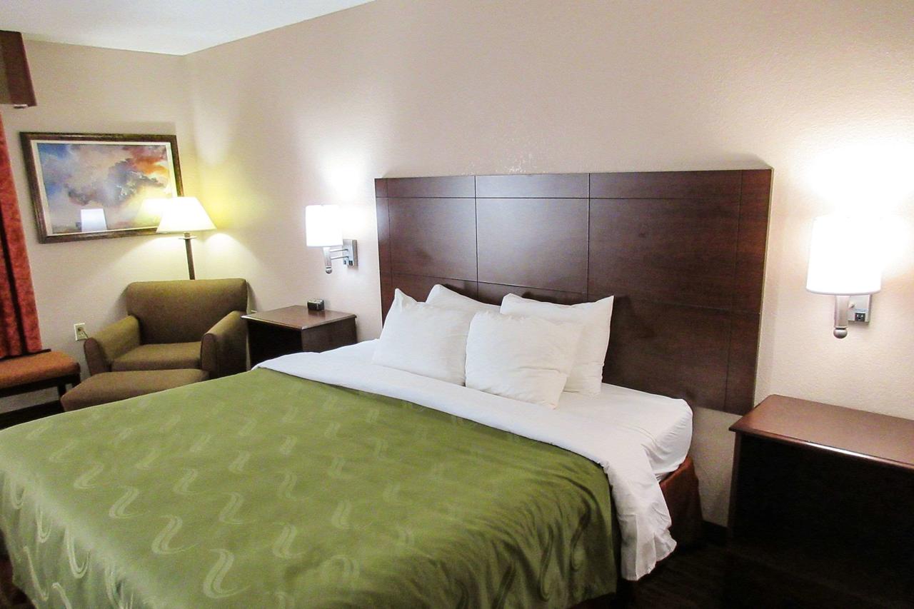 Quality Inn & Suites Lawrence - University Area - thumb 31