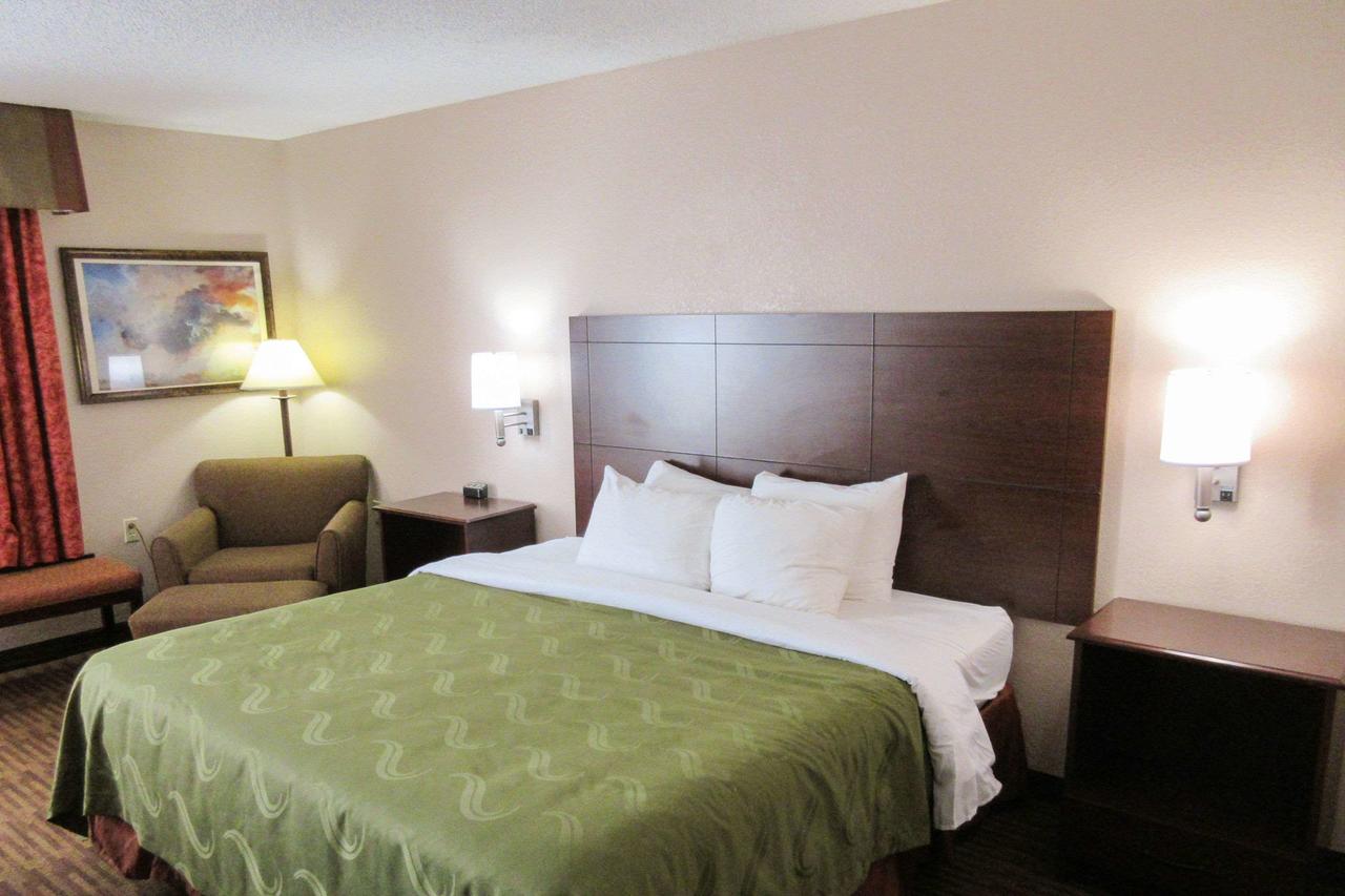 Quality Inn & Suites Lawrence - University Area - thumb 20