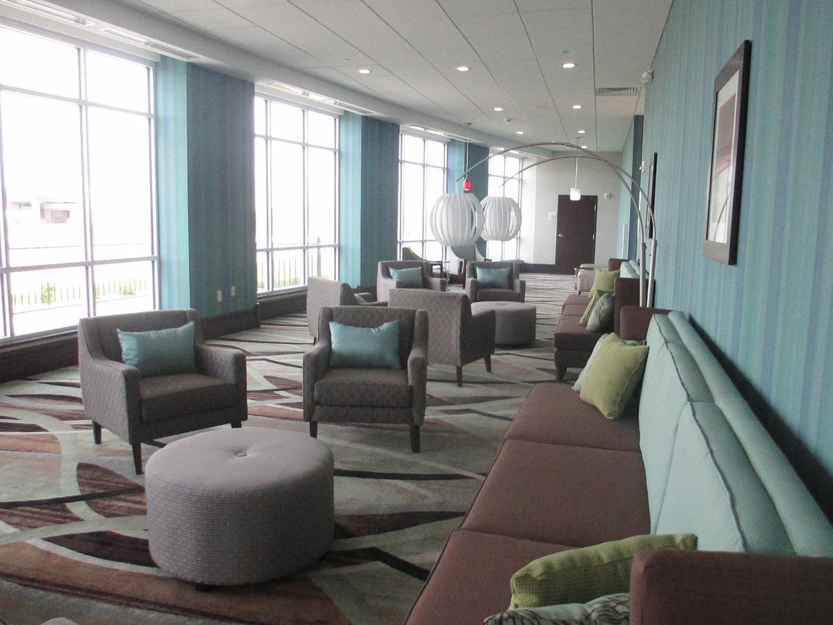 Holiday Inn Salina - thumb 25