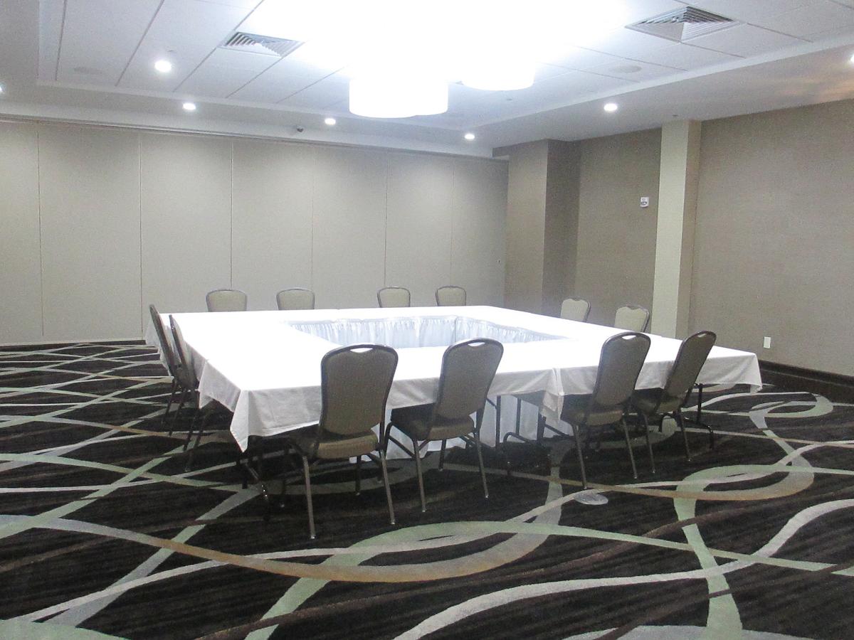 Holiday Inn Salina - thumb 18