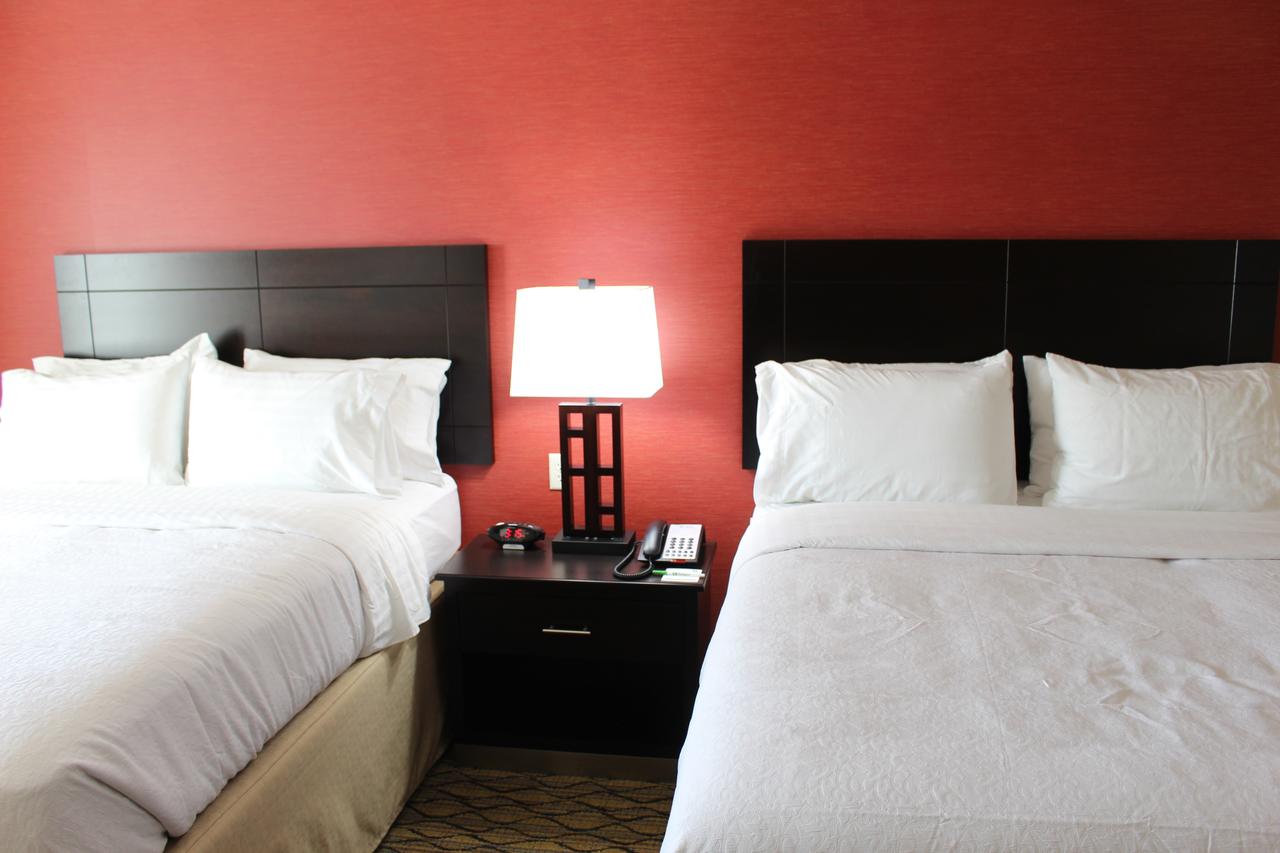 Holiday Inn Salina - thumb 16