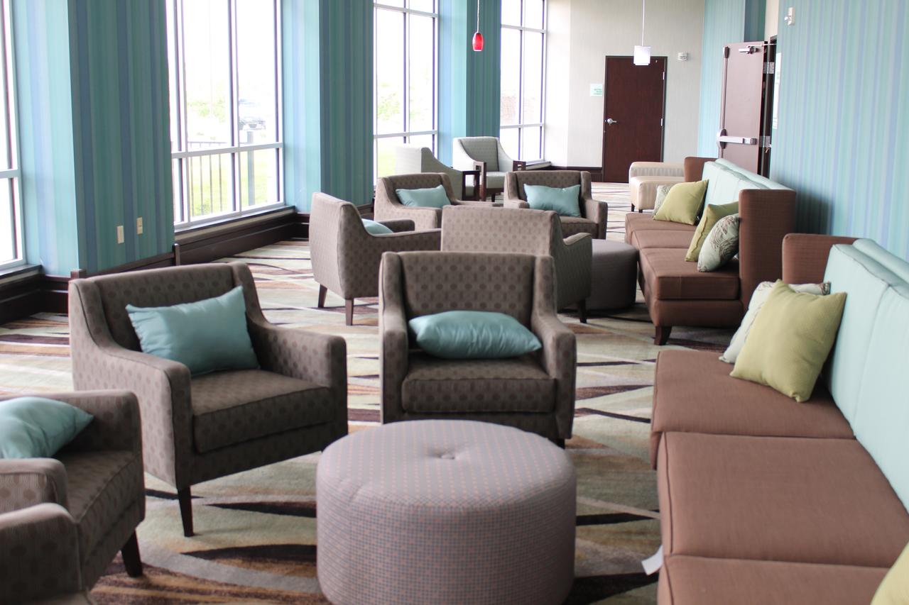 Holiday Inn Salina - thumb 11