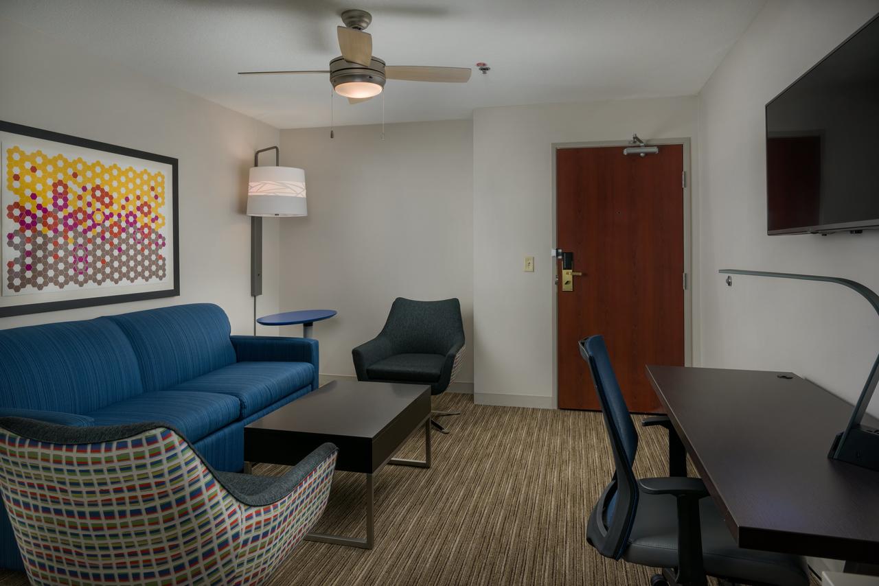 Holiday Inn Express Lawrence - thumb 8