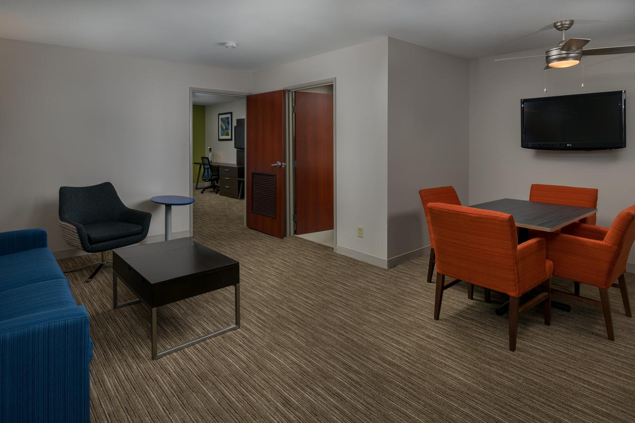 Holiday Inn Express Lawrence - thumb 15