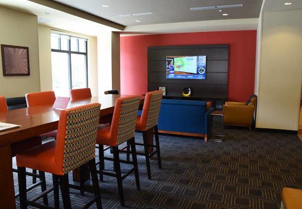 TownePlace Suites By Marriott Lawrence Downtown - thumb 17