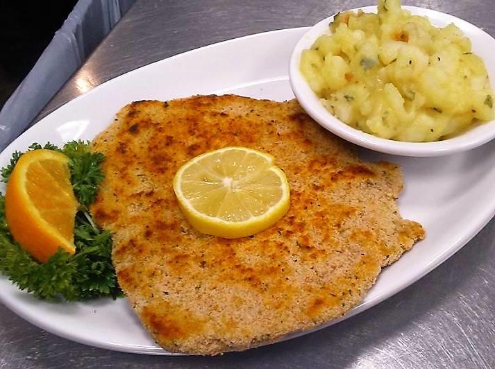 Golden Manor Inn & Suites - thumb 7