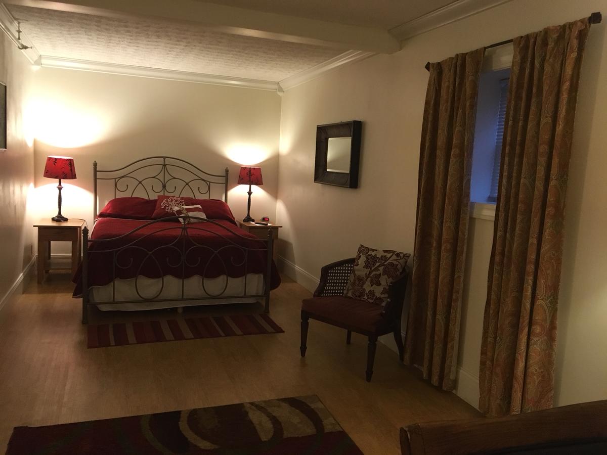 Tug Valley Inn - thumb 5