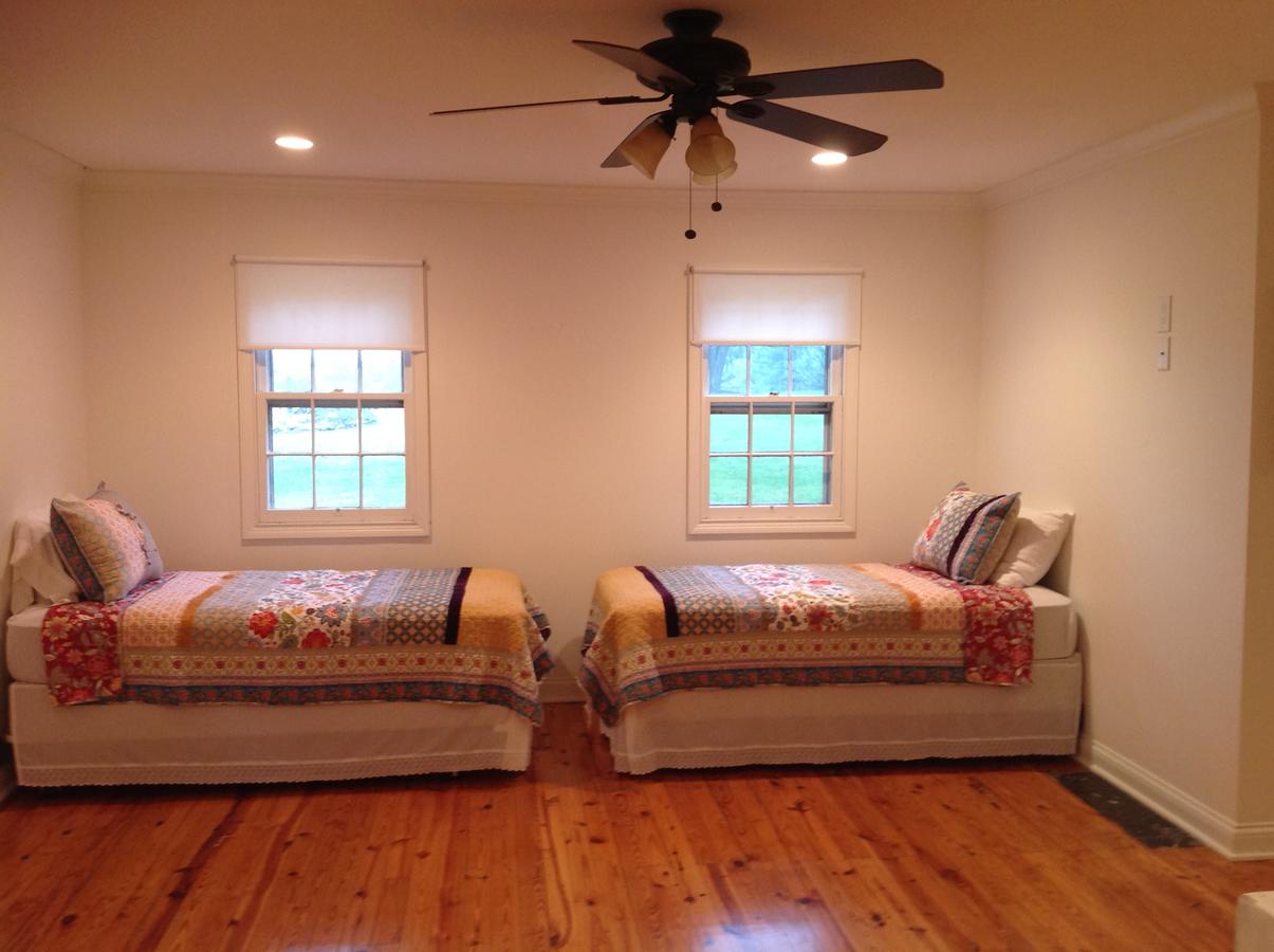 Charming Cottage Home On A Farm In KY - thumb 5