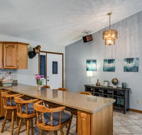 Irish Eagle - Tourism House