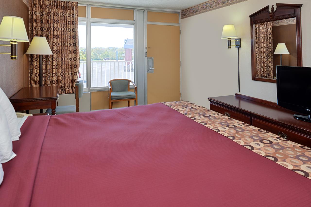 Americas Best Value Inn Berea - thumb 8