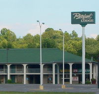 Riverfront Lodge - Tourism House