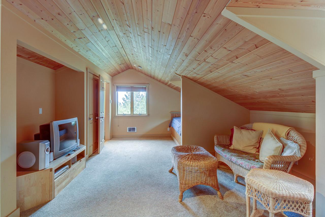 28 Lopez Sound - thumb 2