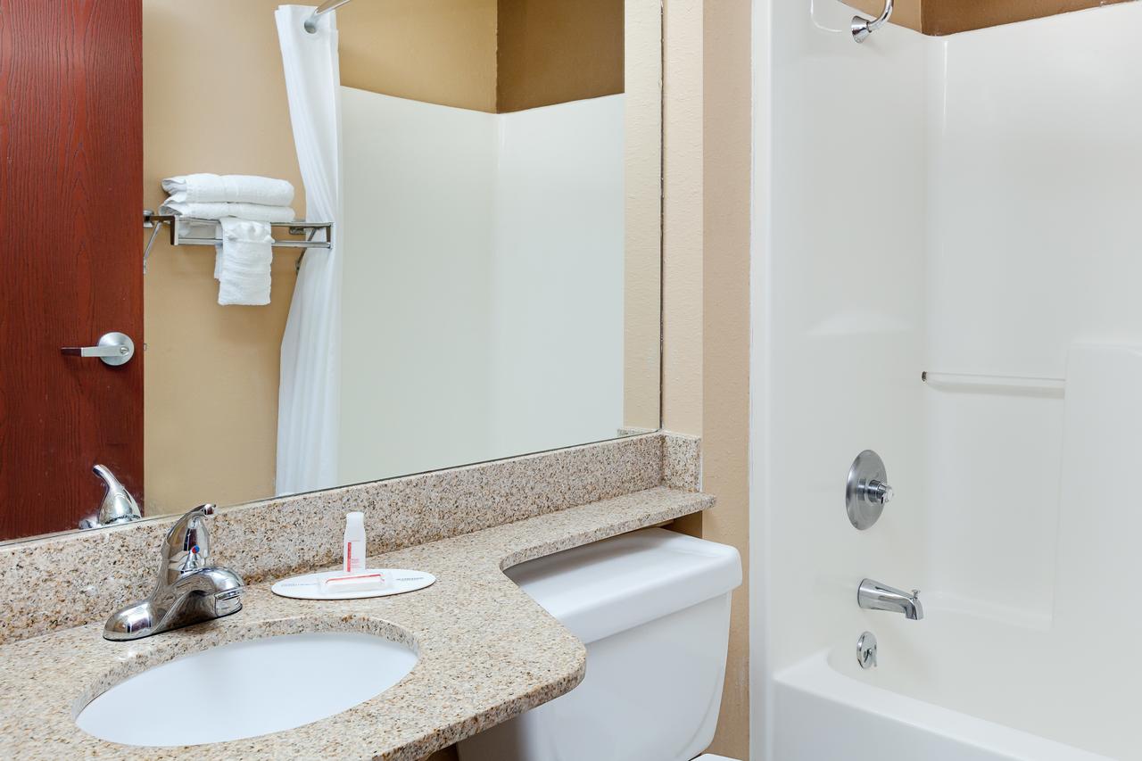 Microtel Inn And Suites Lafayette - thumb 23