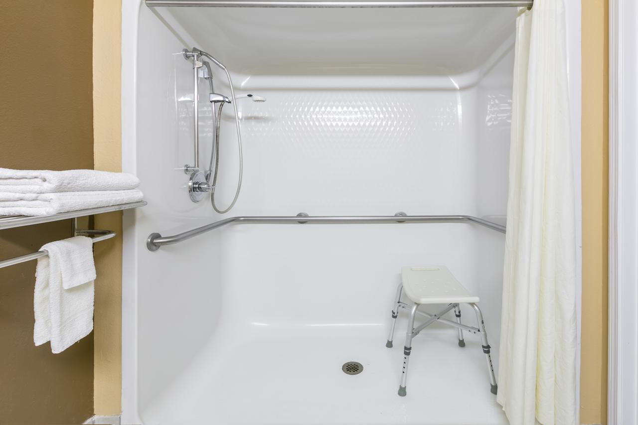 Microtel Inn And Suites Lafayette - thumb 13