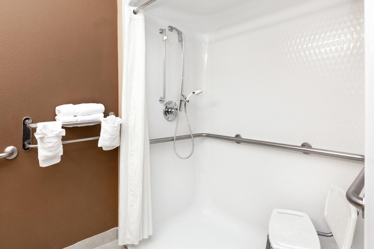 Microtel Inn And Suites Lafayette - thumb 19