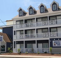 Beach Bum Inn - Tourism House