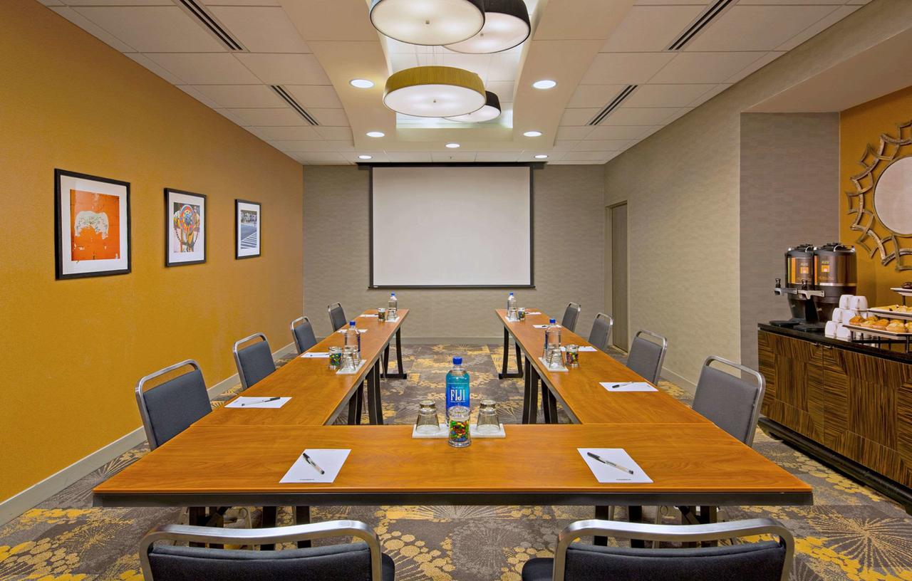 Cambria Hotel Rockville - thumb 16