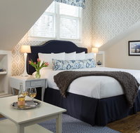 Brass Lantern Inn - Tourism House