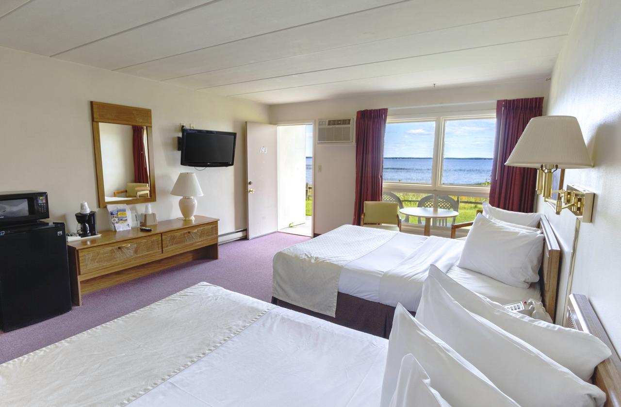 Terrace Bay Hotel - thumb 1