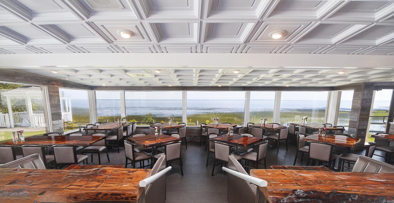 Terrace Bay Hotel - thumb 3