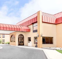 Days Inn  Suites by Wyndham Kalamazoo - Tourism House