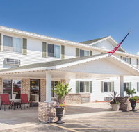 Super 8 by Wyndham Escanaba - Tourism House