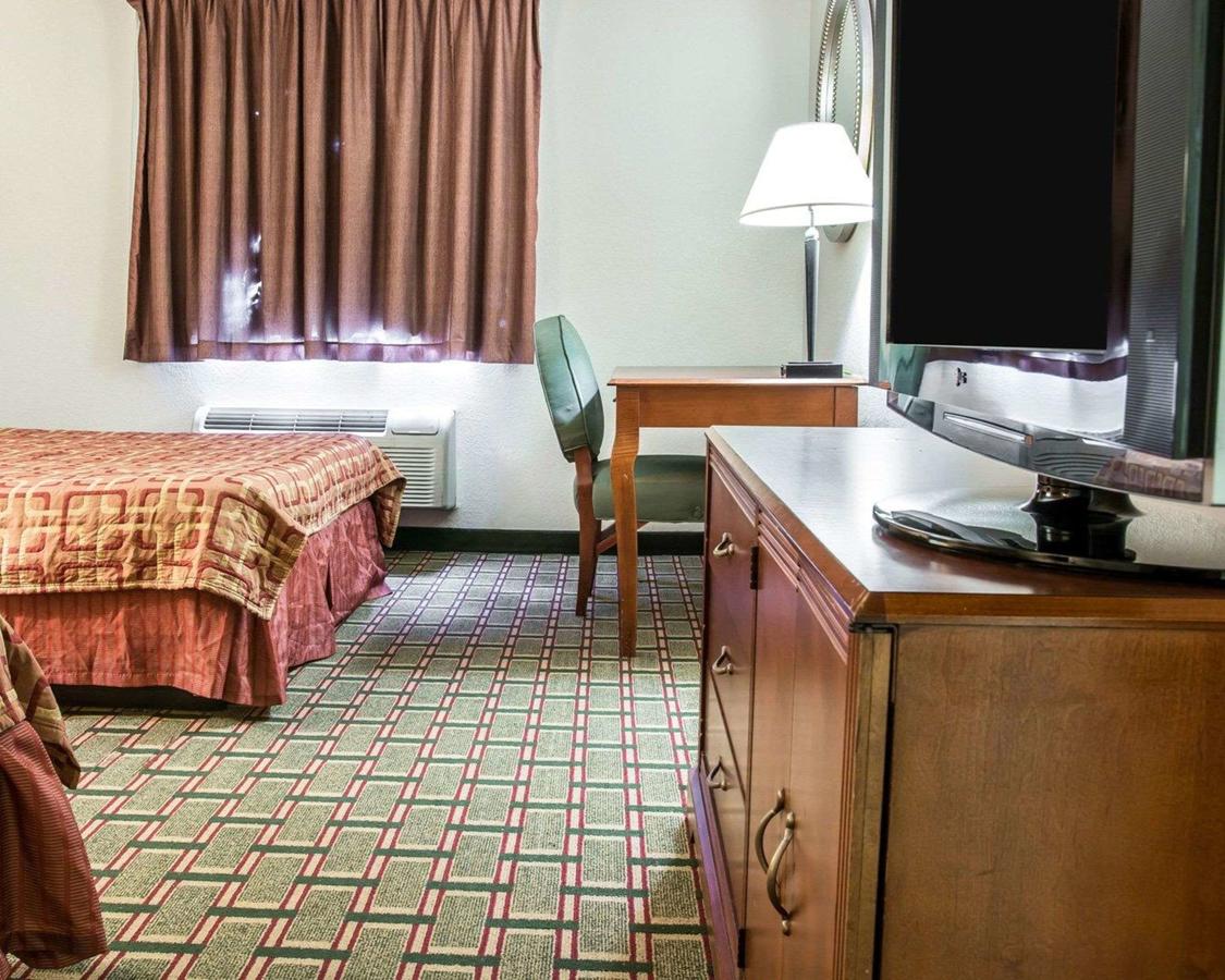 Econo Lodge Kalamazoo - thumb 9