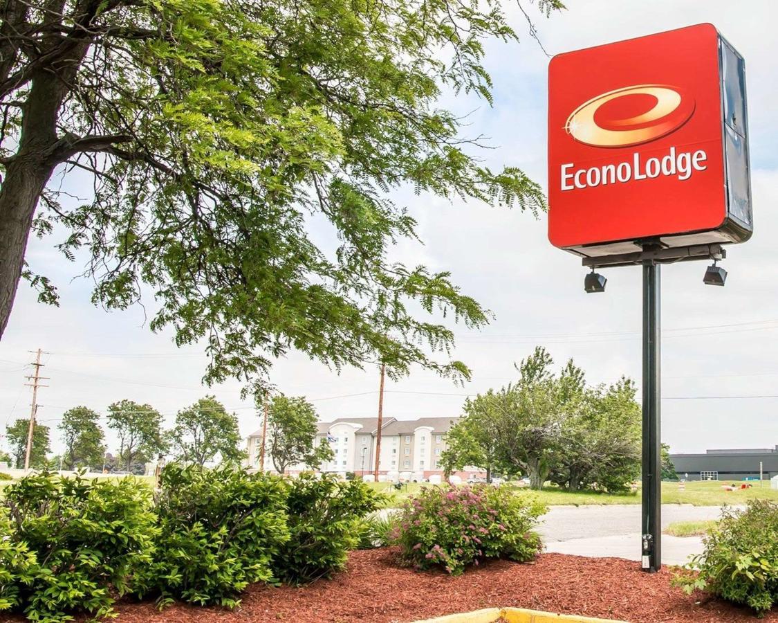 Econo Lodge Kalamazoo - thumb 17