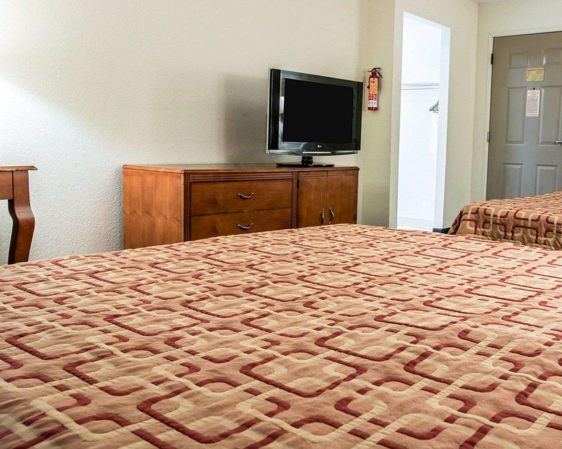 Econo Lodge Kalamazoo - thumb 7