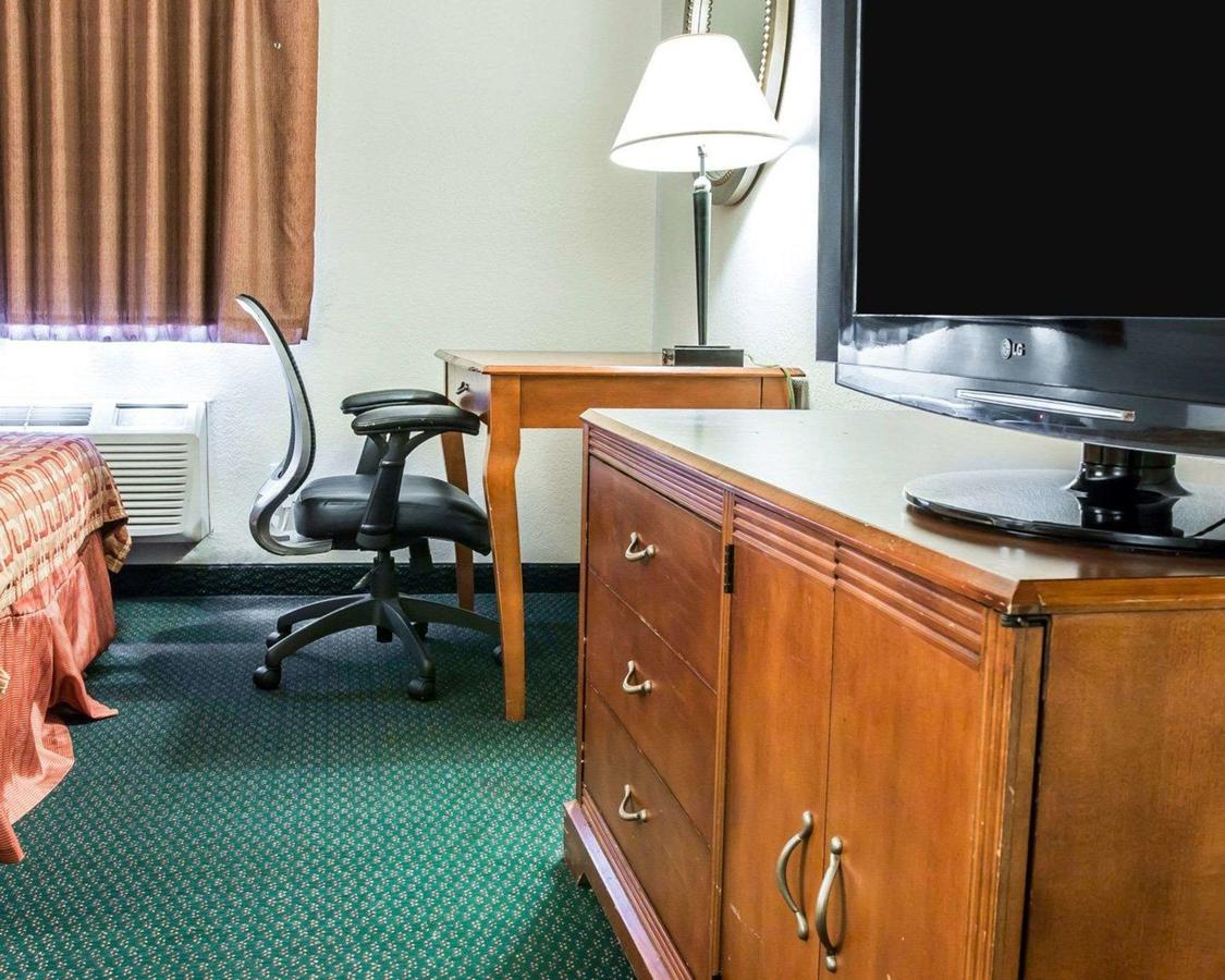 Econo Lodge Kalamazoo - thumb 6