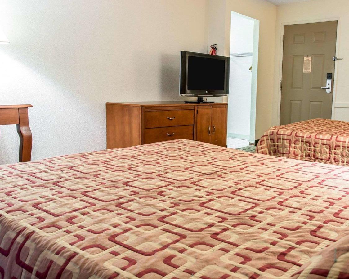 Econo Lodge Kalamazoo - thumb 11