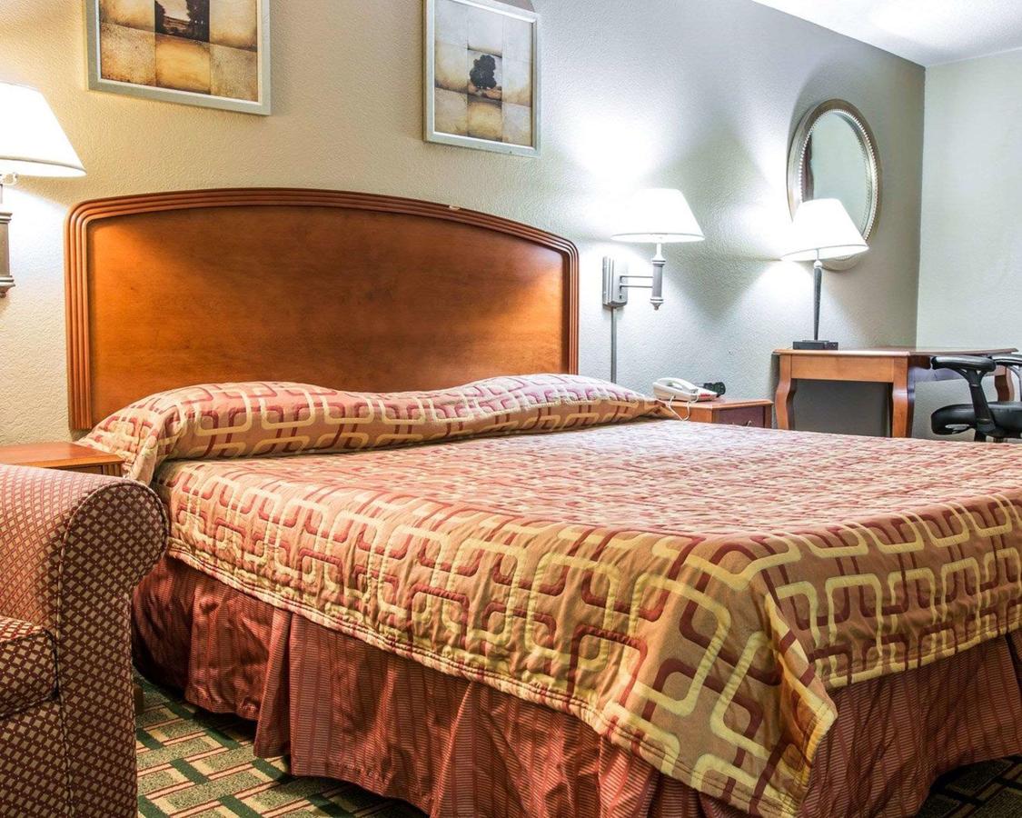 Econo Lodge Kalamazoo - thumb 13