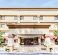 Baymont by Wyndham Kalamazoo - Tourism House