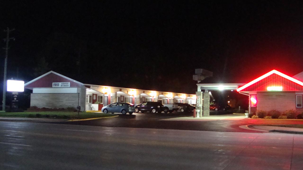 Pinconning Trail Inn Motel - thumb 35