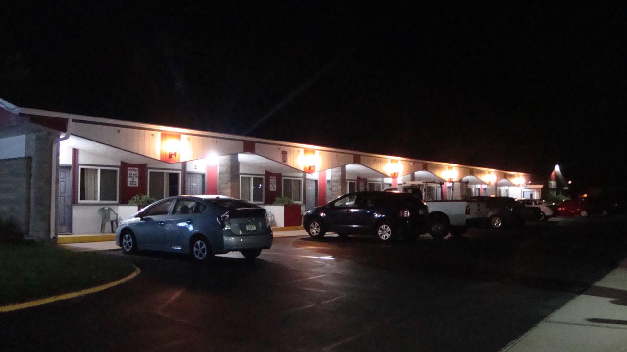 Pinconning Trail Inn Motel - thumb 37