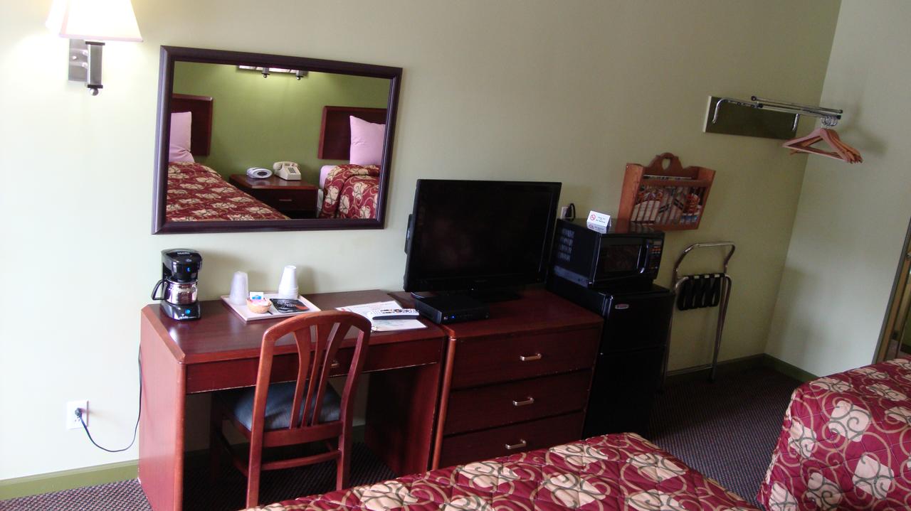 Pinconning Trail Inn Motel - thumb 19