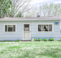 Charlevoix Lake Cabin - Tourism House