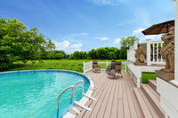 Booking Byron-center Tourism House