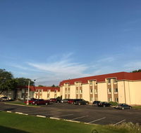 Ramada by Wyndham Albert Lea - Tourism House