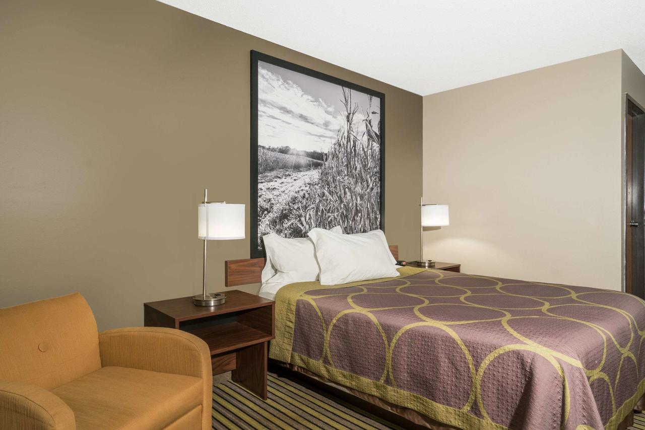 Super 8 By Wyndham St. Cloud - thumb 18