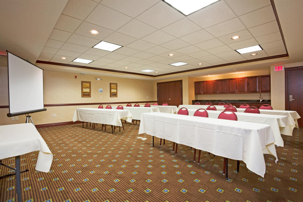 Holiday Inn Express Winona - thumb 22