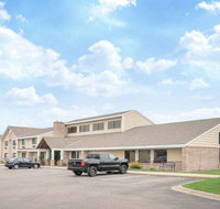 Baymont by Wyndham Lakeville - Tourism House