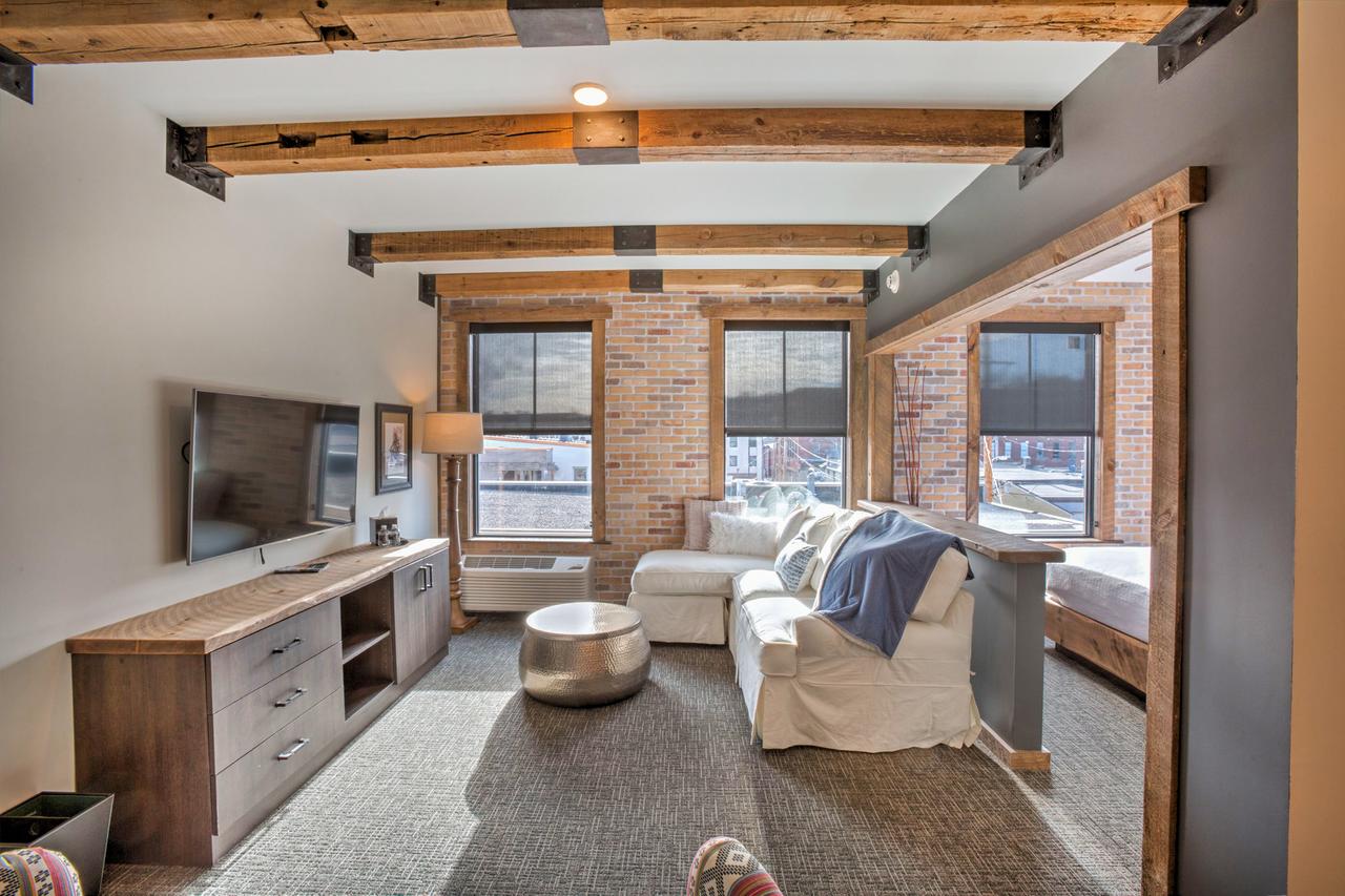 Hotel Crosby - thumb 1