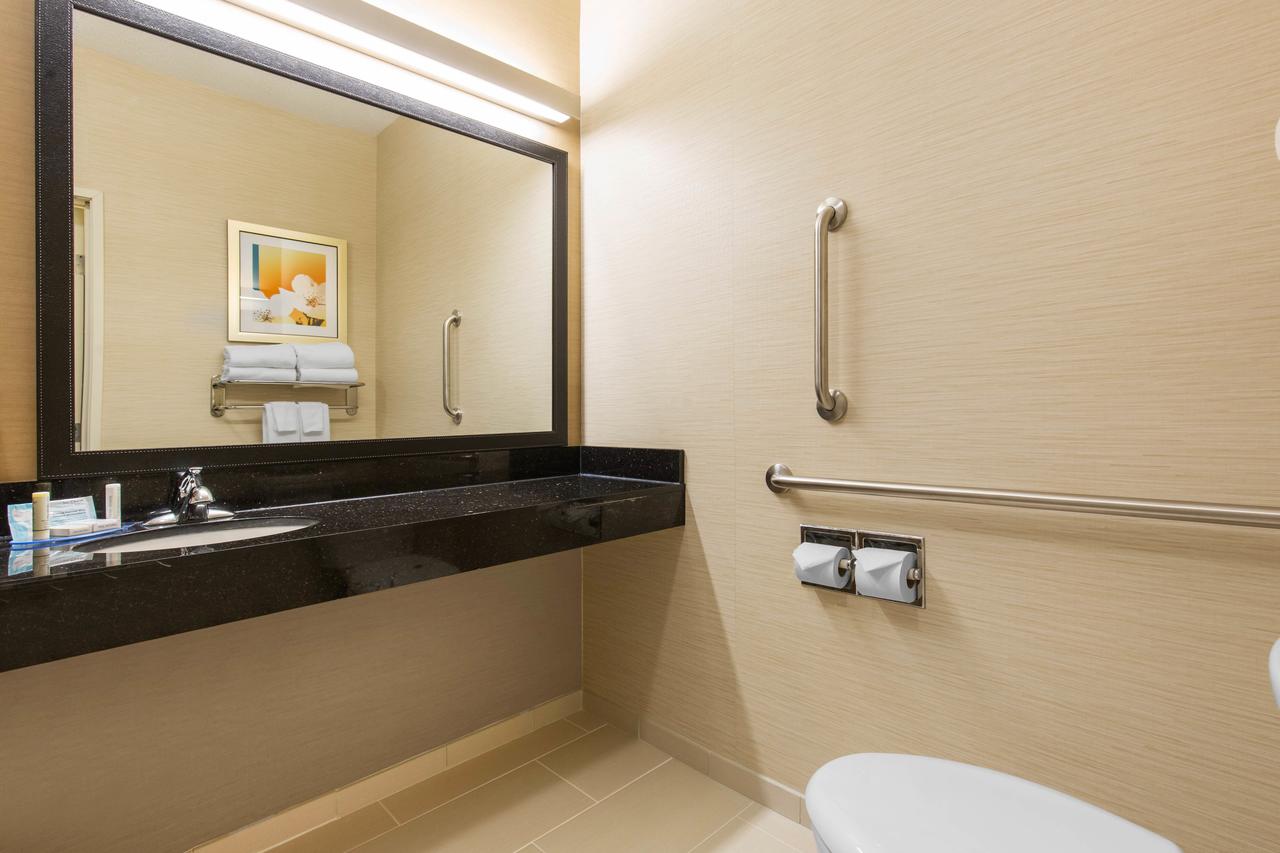 Fairfield Inn & Suites St. Cloud - thumb 10